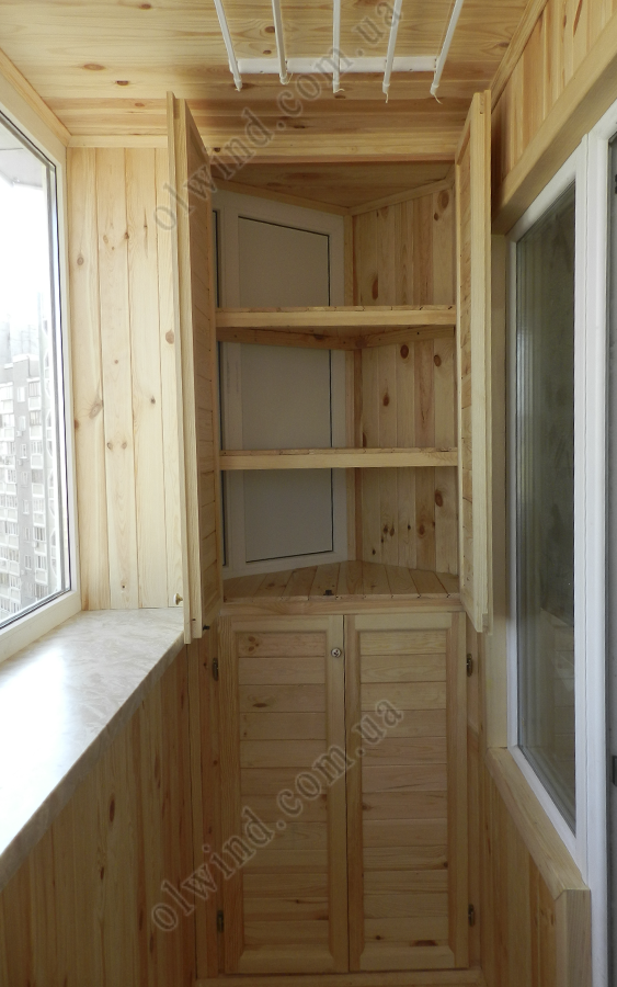 balkon_s_vynosom_po_podokonniku_3.webp